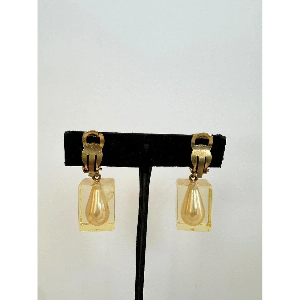 Rare Vintage Chanel 1997 Dangle Pearl Lucite Clip-on Earrings